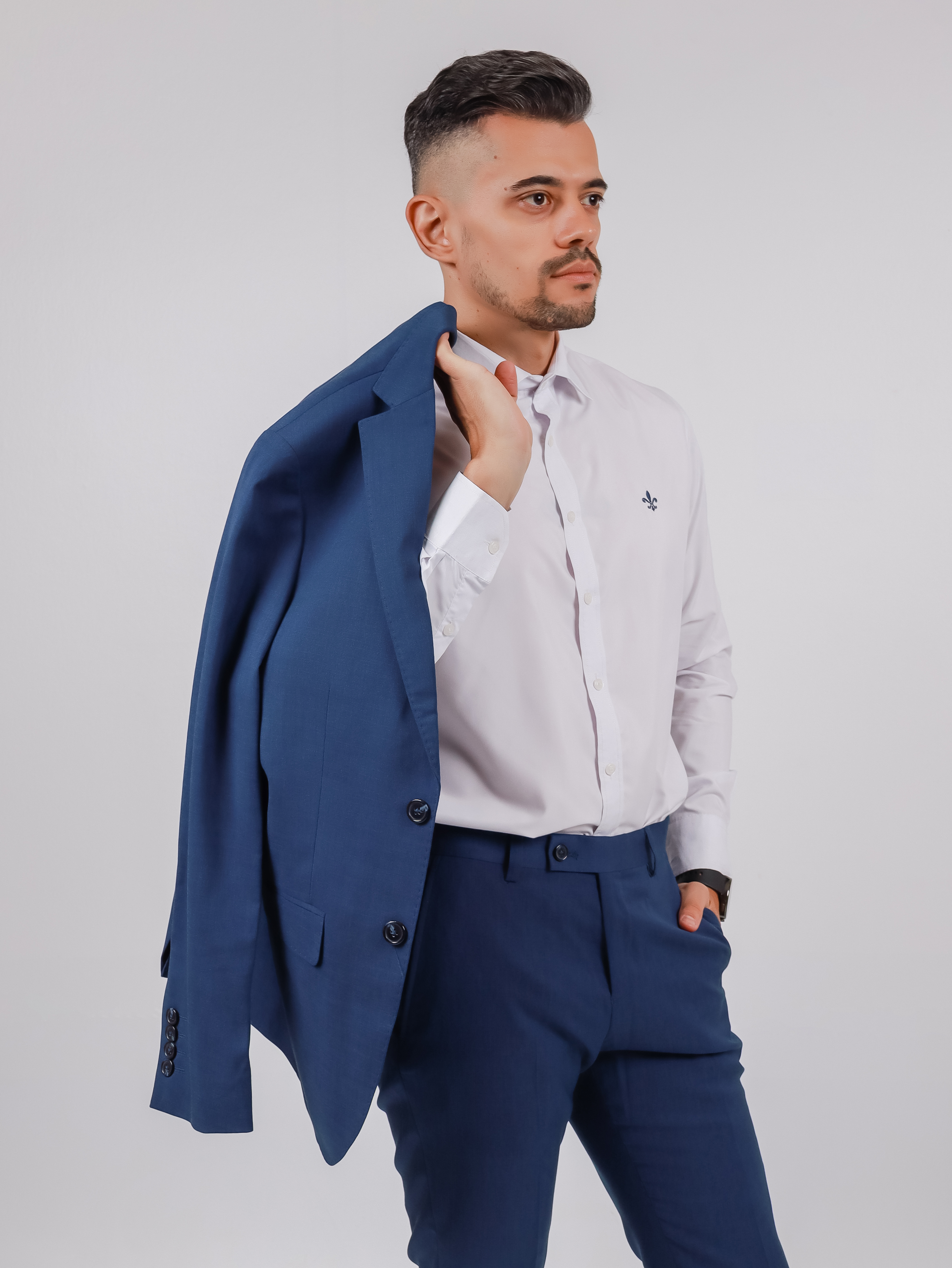 Terno cinza claro masculino Cascavel